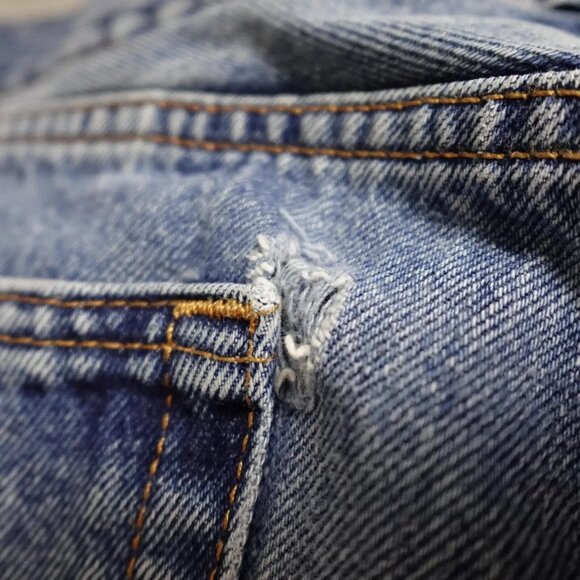 Vintage Levi's 505 Pants Men's W36 L 34 Denim Blue Ankle Flat Front Distressed - Picture 11 of 13